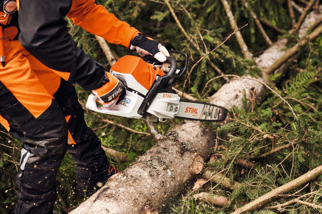 STIHL MS 400 C-M Benzin-Motorsäge | 3/8″ RS Schneidgarnitur 40 cm