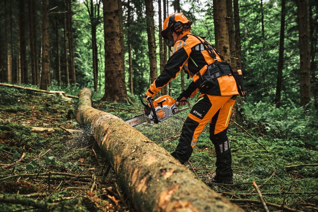 STIHL MS 300 C-M Benzin-Motorsäge | .325″ RS Pro Schneidgarnitur 40 cm